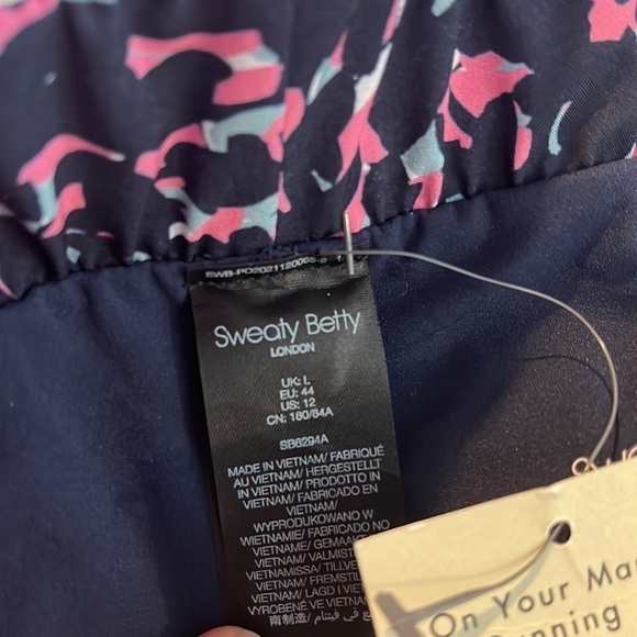 Sweaty Betty On Your Marks 4” Running Shorts Large New with tags! - Picture 7 of 16